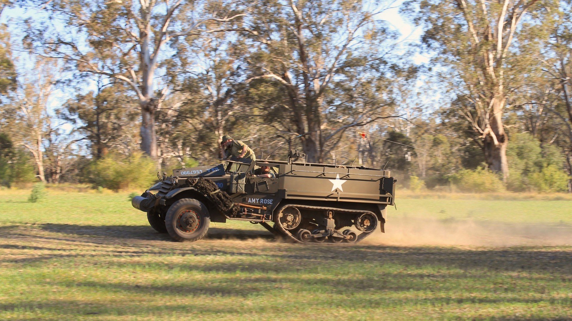 南美风暴席卷蔚蓝海岸，阿克一剑封喉助乌拉圭决胜尼斯