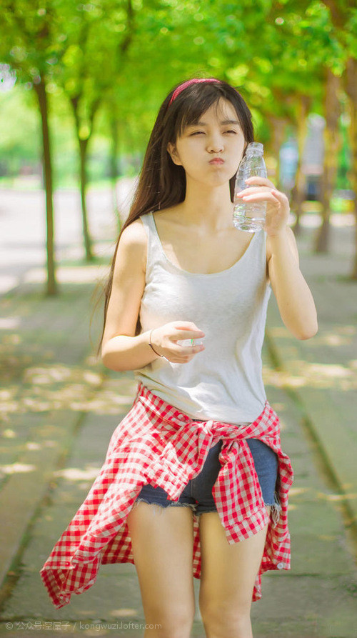 时，我的脑海里浮现出这样一个画面—它不止关于一场比赛，更关于一种传承和一股被唤醒的、沉睡已久的力量