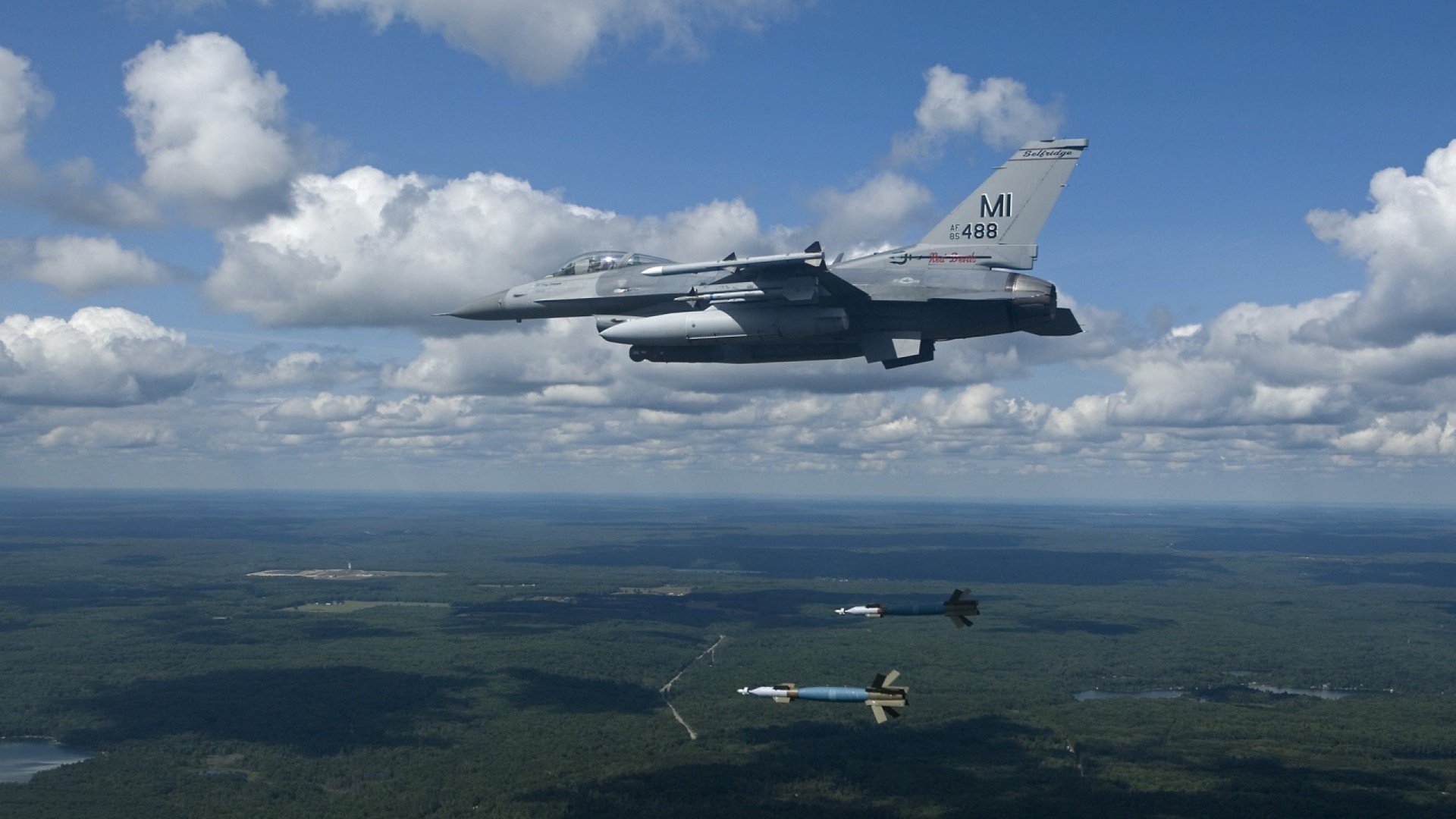 意甲焦点战点燃激情，冰岛奇迹再现强势晋级德国